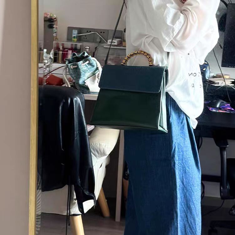 真皮绿色单肩斜挎包包女式2025新款轻奢小众高级感手提通勤小方包|undefined