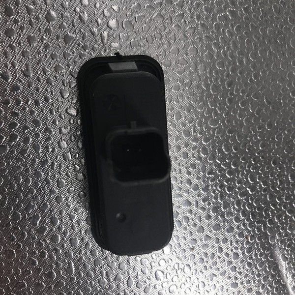 Suministro transfronterizo de comercio electrónico interruptor de puerta trasera interruptor de bloqueo central interruptor de tronco 8200076256