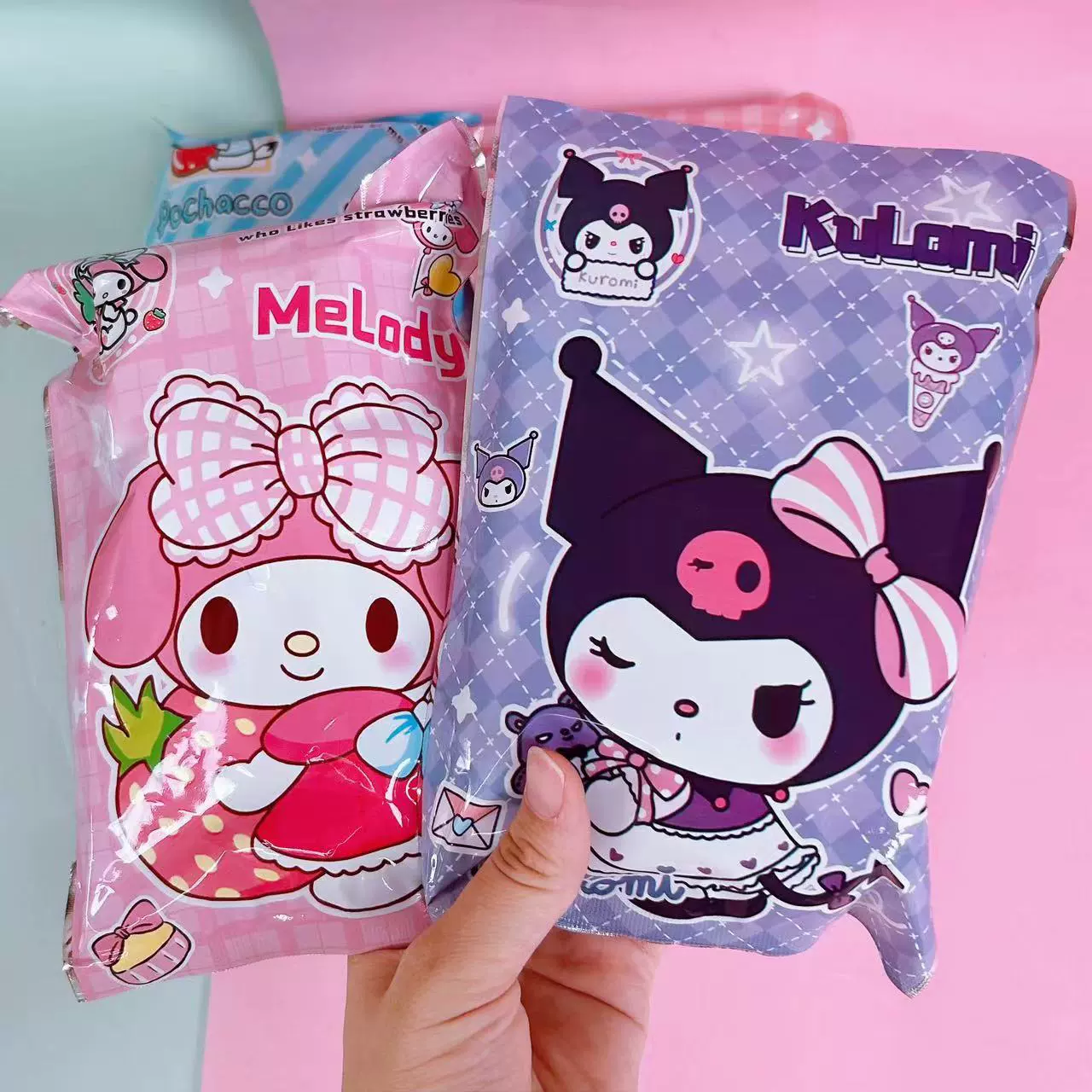 Стресс-пакет с сюрпризом канцелярия (Kuromi) — набор милых животных Sanli, 6 случайных канцелярских подарков