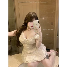 大码外套;毛衣;连衣裙