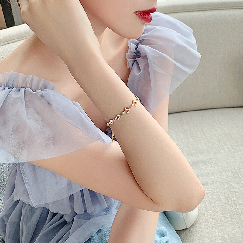 Fashion Diamond-studded Musical Notes Bracelet display picture 9