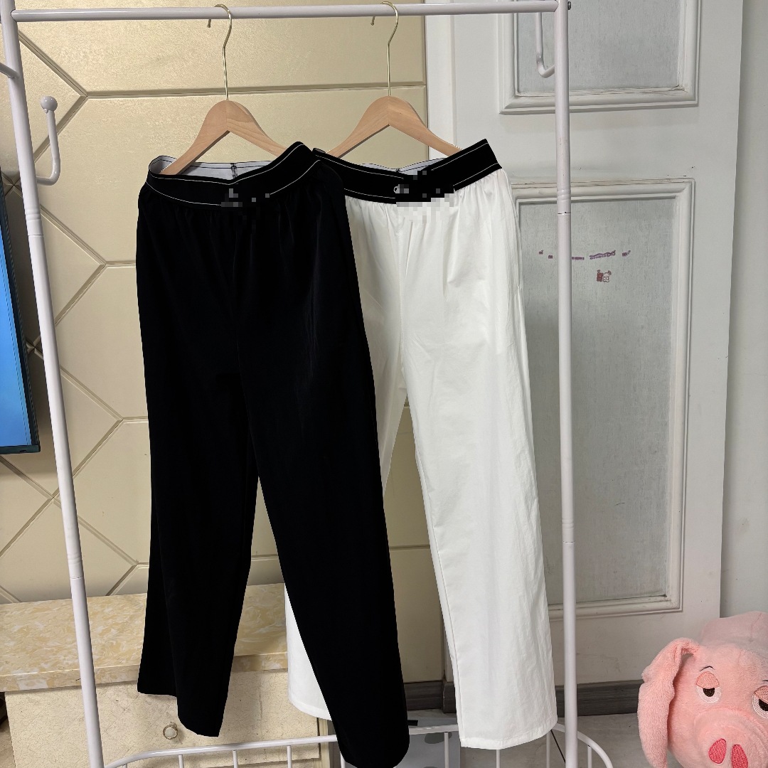经典款直筒休闲裤女夏季新款轻薄透气百搭运动长裤简约时尚黑