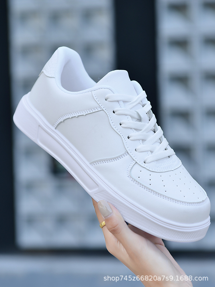 Zapatos blancos de las mujeres al por mayor de moda de cuero de moda impermeable transpirable zapatos casuales de fondo suave estudiante zapatillas