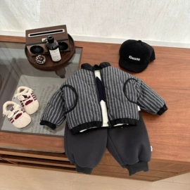 童套装;童裤;连身衣、爬服