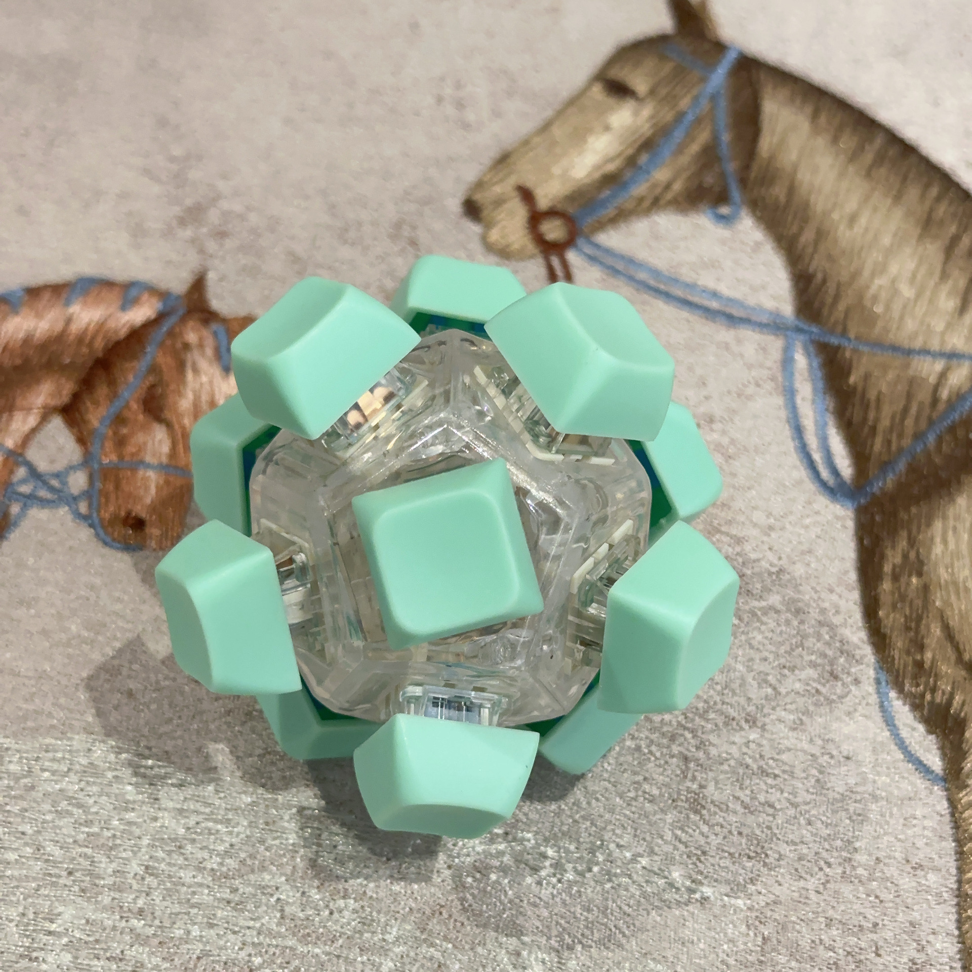 12-key transparent shell-cyan cap