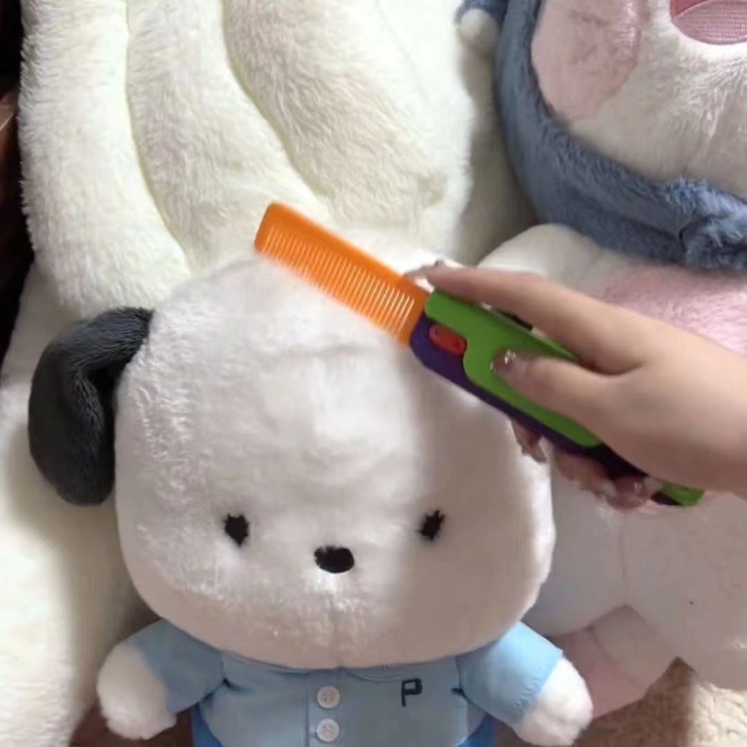 Peine Douyin mismo estilo cuchillo de rábano descompresión 3D cuchillo de gravedad pequeño juguete Pequeño rábano peine rábano cuchillo de mariposa