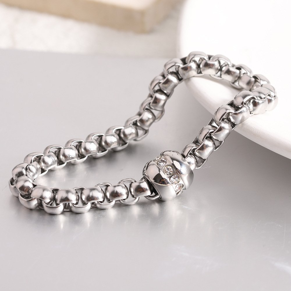 1 Piece Quantity Simple Style Solid Color Titanium Steel Plating Inlay Zircon 18k Gold Plated Women's Bracelets