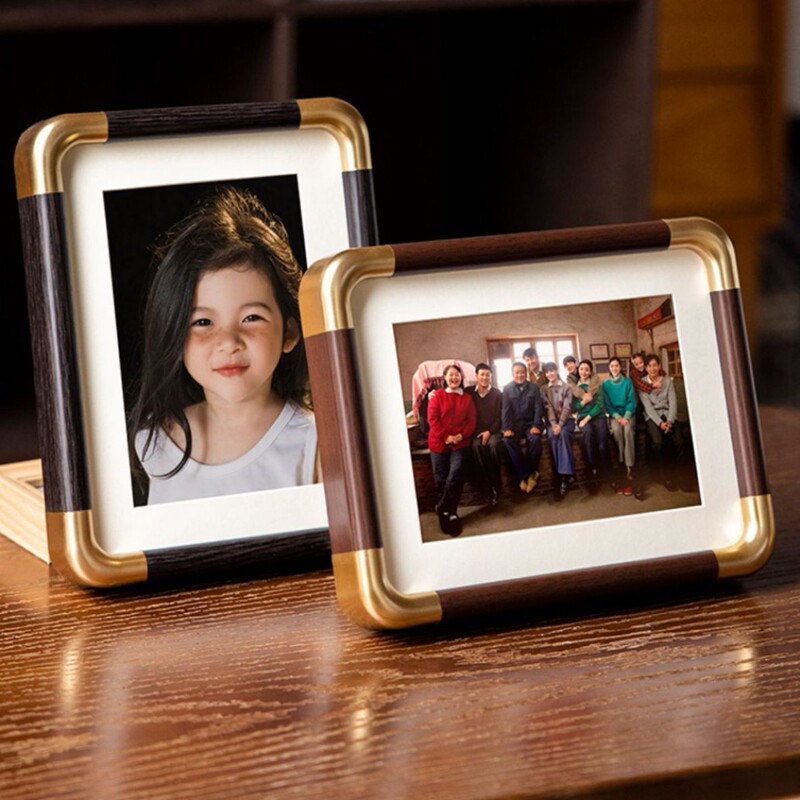 Family Portrait Photo Printing with Photo Frame, High-End Wall Hanging Frame, New Chinese Style Wedding Photo Frame with Copper Corners Family Portrait Photo Printing with Photo Frame, High-End Wall Hanging Frame, New Chinese Style Wedding Photo Frame with Copper Corners