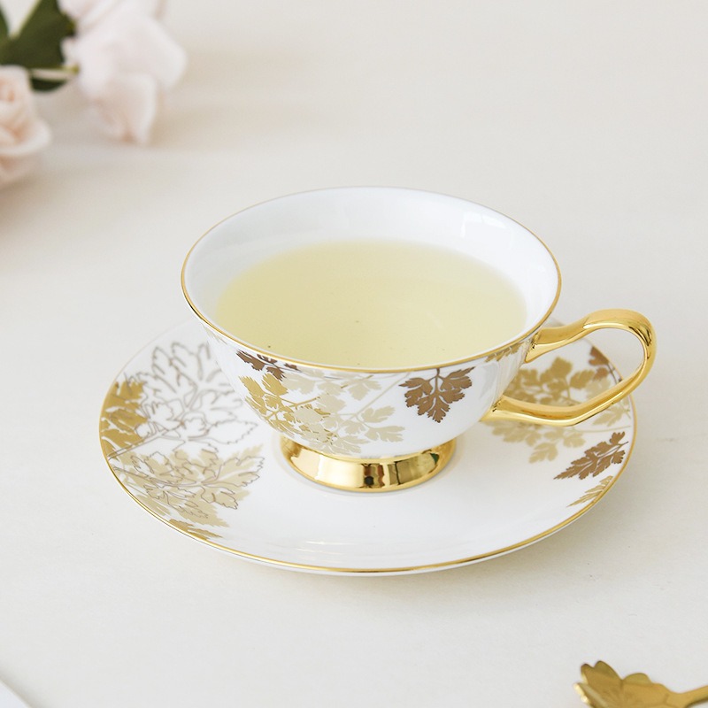 (preventa) Taza de amor de otoño de oro europeo Taza de porcelana de alta calidad Taza de café de venta directa Taza de café europea