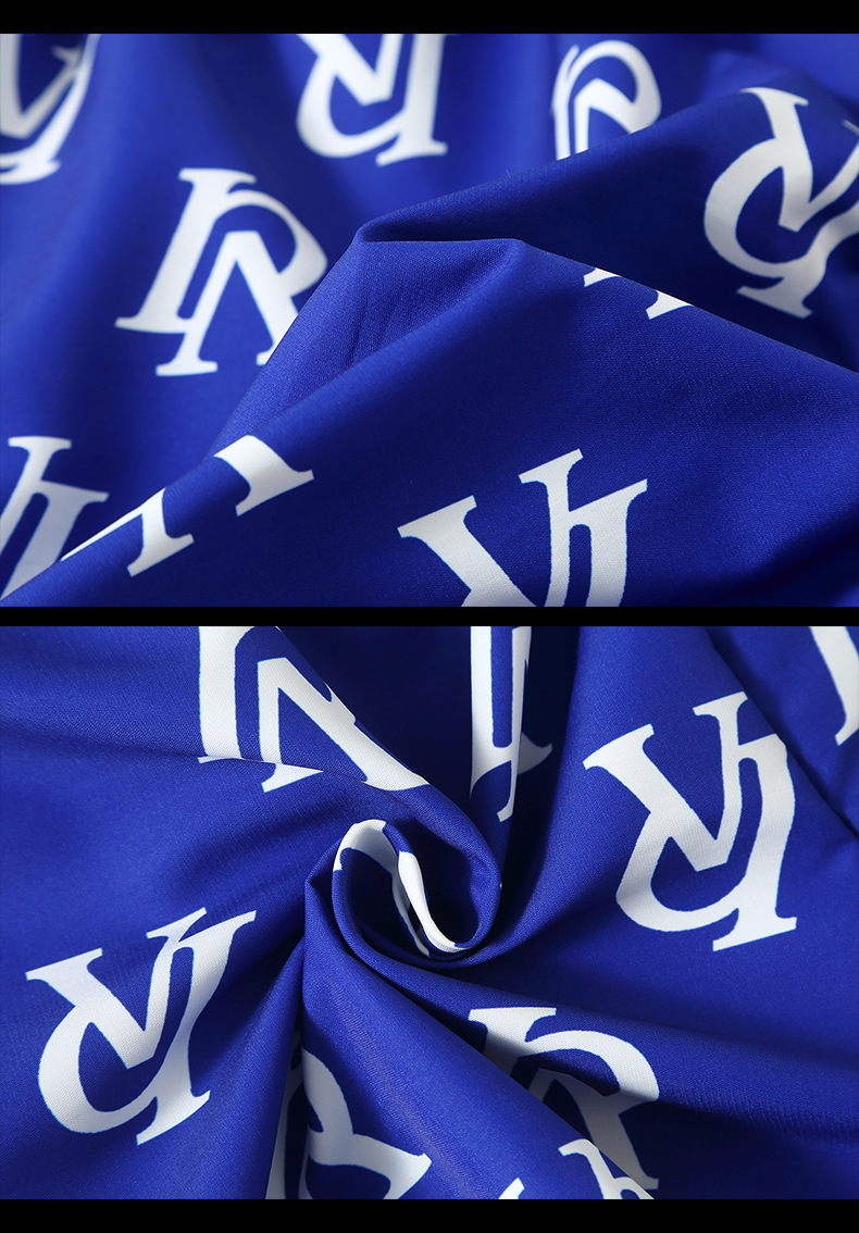 À la mode pour les hommes portent des pantalons de sport décontractés de marque de mode, vêtements de plage, beaux shorts tendance_voghion.com