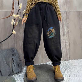 2025冬季新品文艺百搭宽松大码刺绣加绒加厚保暖牛仔裤女长裤子