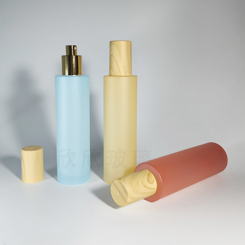木目調カバー 24歯 150ml フラットショルダー スプレーローションボトル 厚底エッセンス 透明ボトル 真空ボトル|undefined