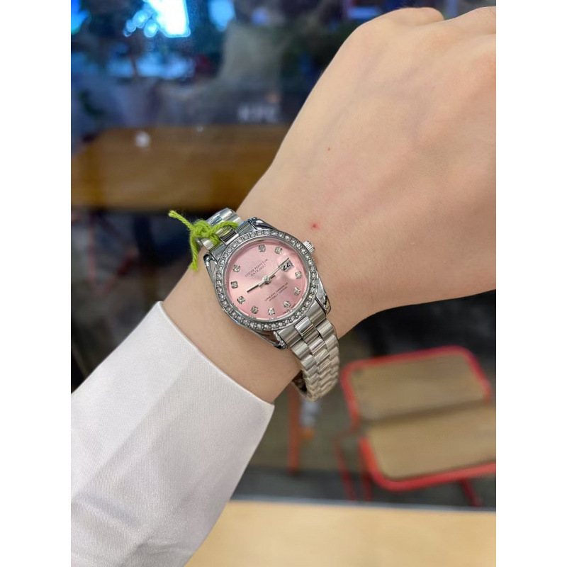 실버 핑크 다이아몬드 표면