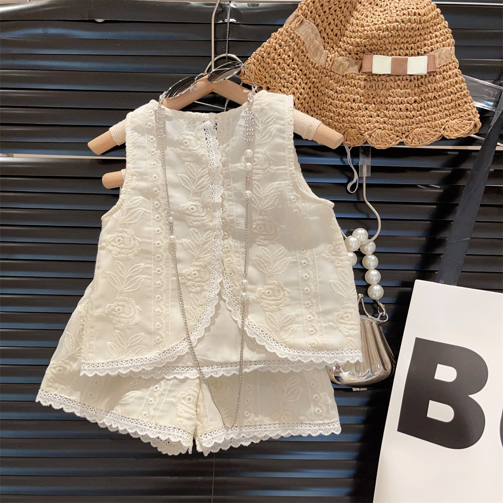 Ningli Children's Wear Girls' Western Style Internet Popular Summer New Suit Children's Summer Hollow Lace Vest Shorts Suit