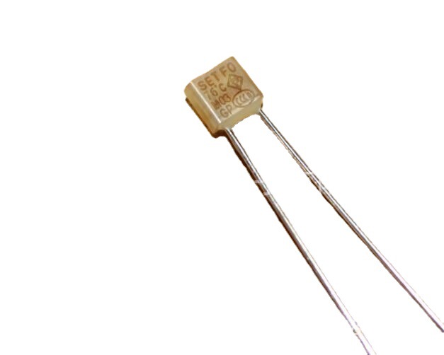 F0 76度1A方形温度保险丝 热熔断器 热保护器