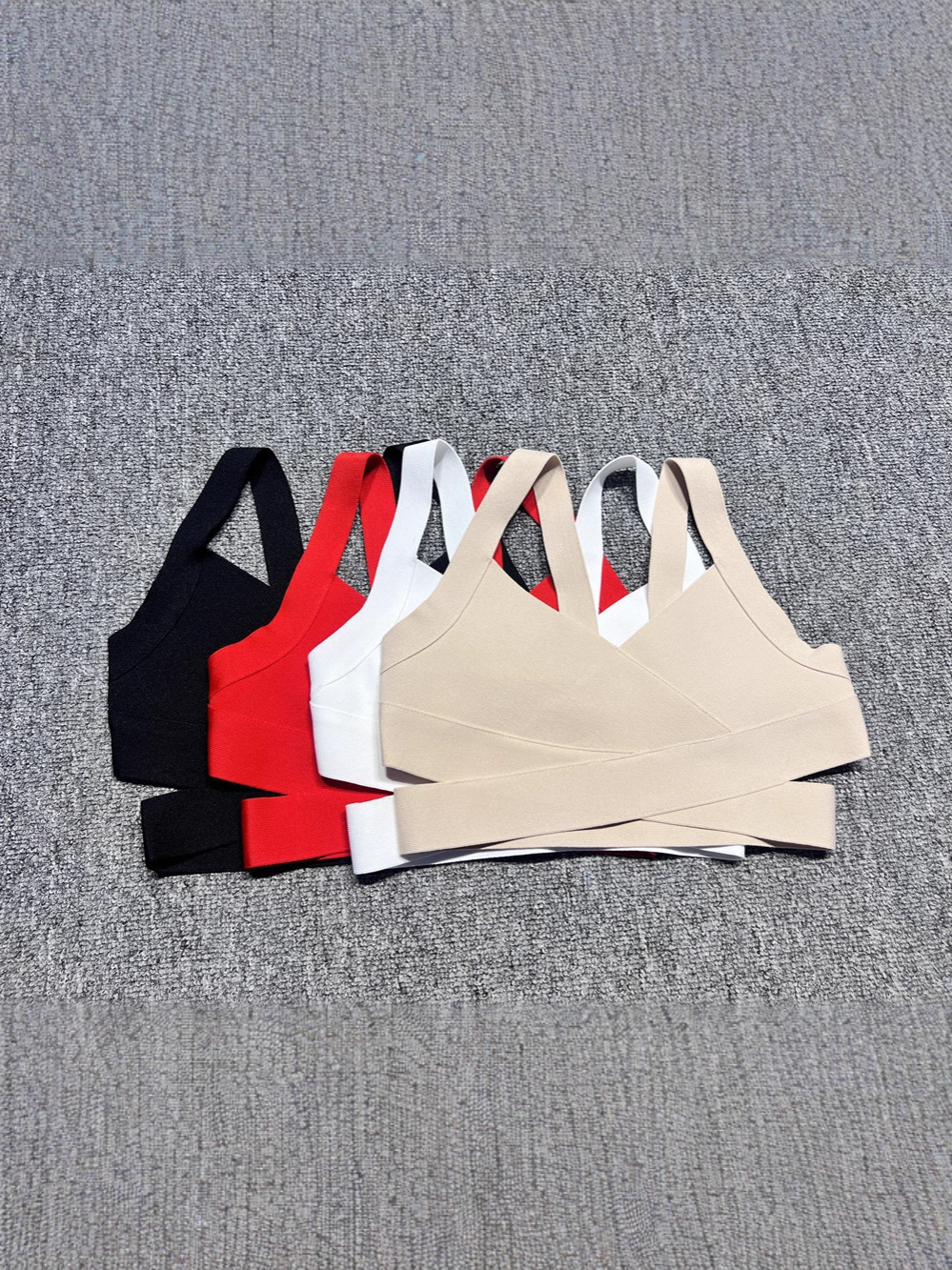 fitted elastic knitted tank top