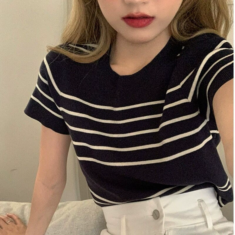 Трикотажная футболка женская 2024 лето осень новый стиль винтажные дикий стиль с коротким рукавом и круглым вырезом в полоску