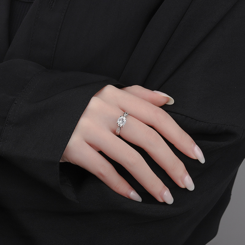 Internet celebrity live streamingMosang stone high-end plated women's wedding ring, classic cow head proposal_voghion.com