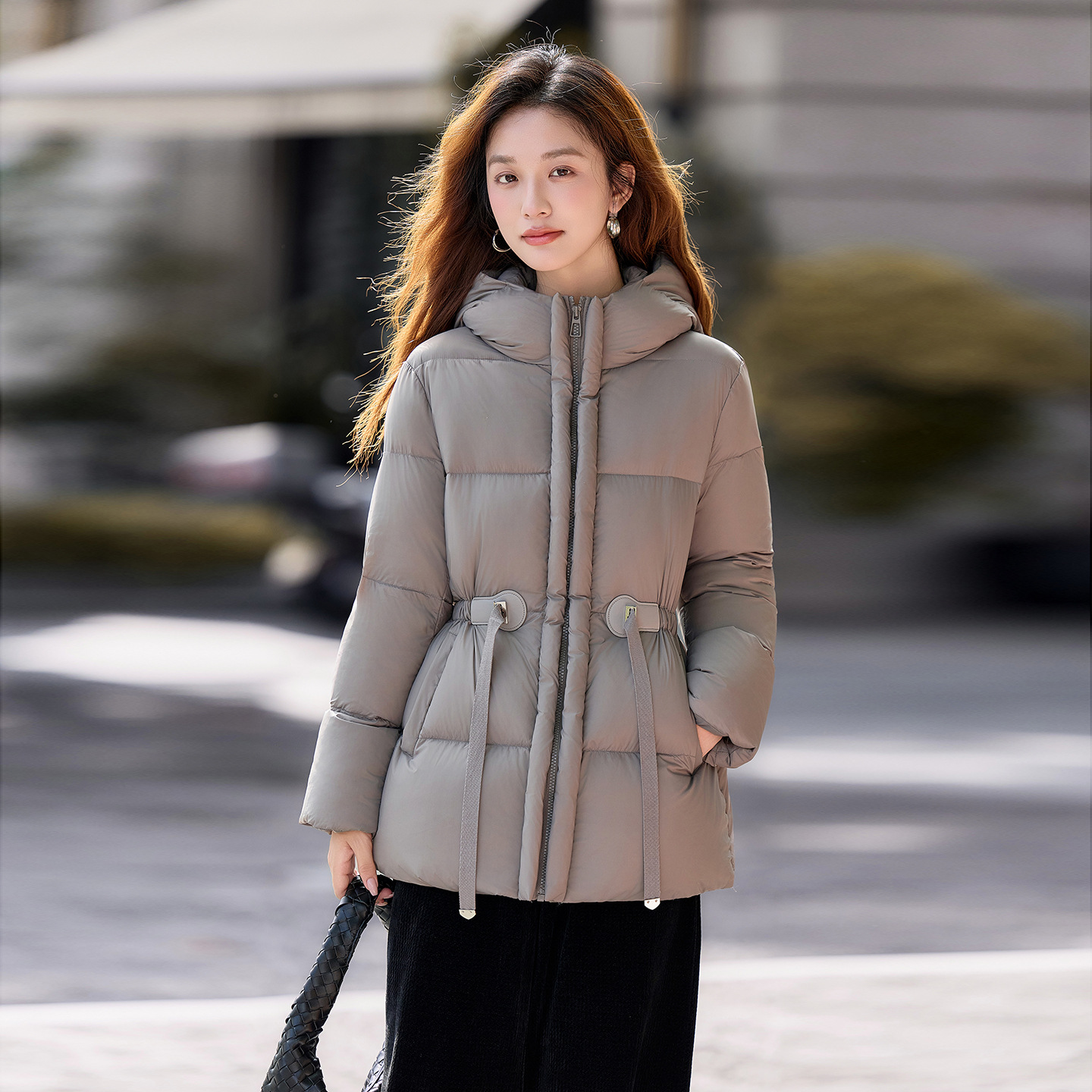 羽绒服女款2026冬季鸭绒新款女式羽绒服时尚宽松保暖外套SY2617