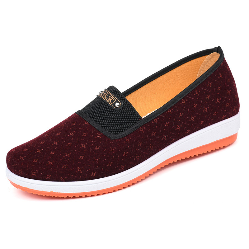 Zapatos viejos de las mujeres de tela de Beijing zapatos de primavera y otoño plana resistente al desgaste casual antideslizante-en los zapatos de la madre de las mujeres zapatos de tela inferior suave