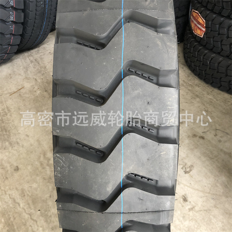 全钢丝轮胎1000R20重载前四后八自卸车大货车轮胎矿山半挂车轮胎