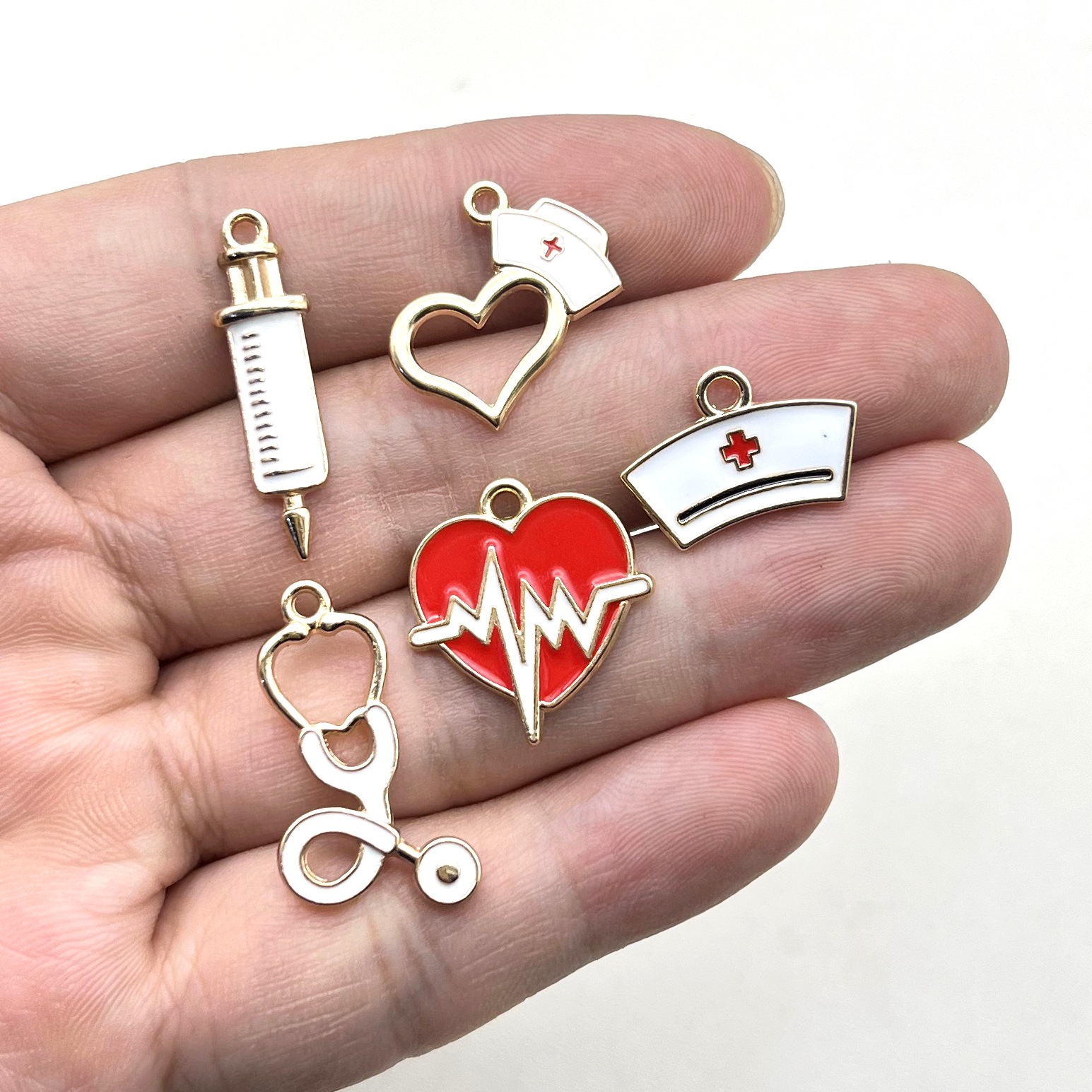 DIY合金滴油配件创意心脏针管项链耳饰吊坠医疗护士配饰厂家批发