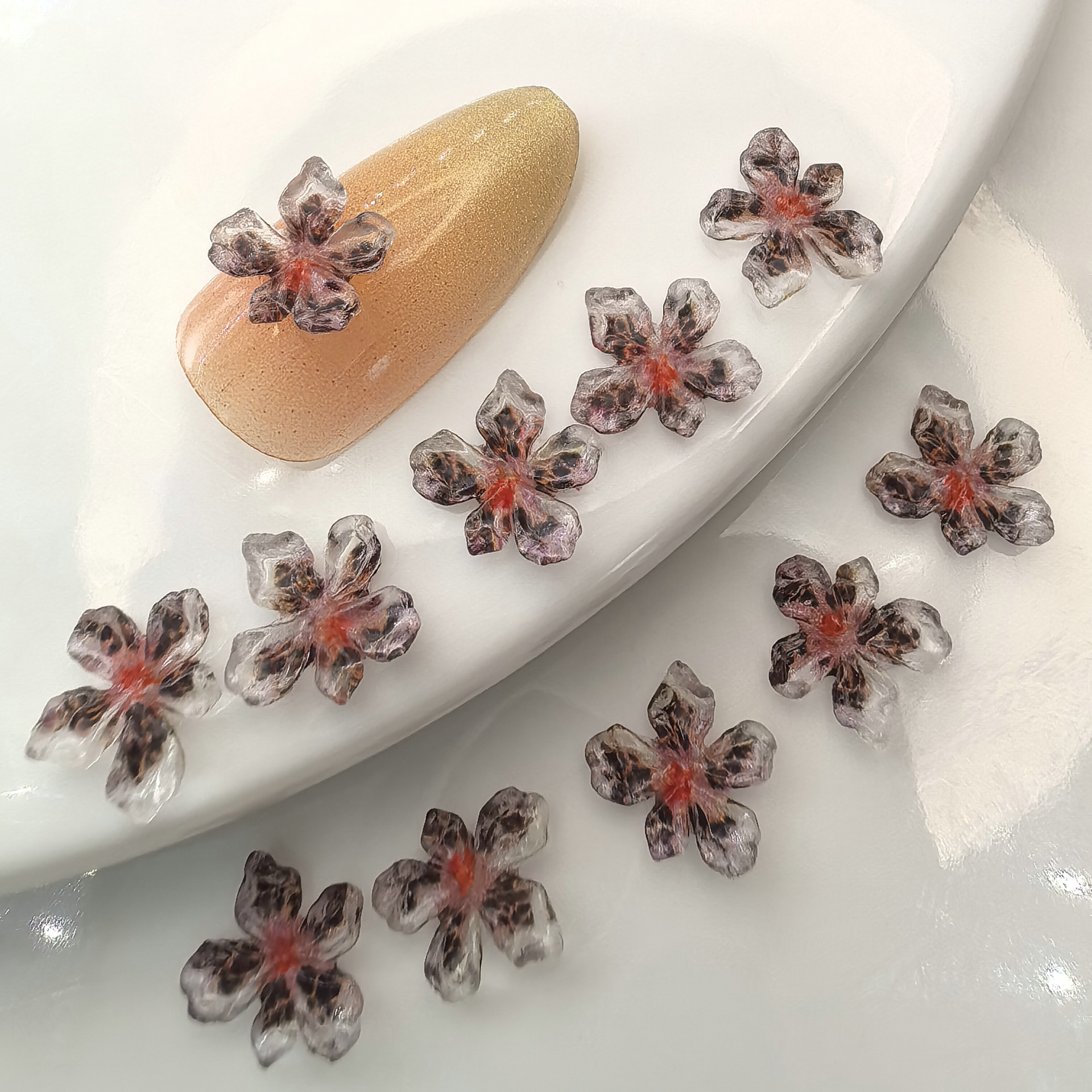 冰晶软雕美甲饰品小号狐尾百合花穿戴甲工厂配件0019.jpg