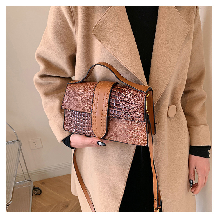 Bolsos transfronterizos para mujer 2025 nuevo bolso de mano con patrón de cocodrilo de alta calidad bolso de mensajero de hombro de viaje de todo fósforo de moda