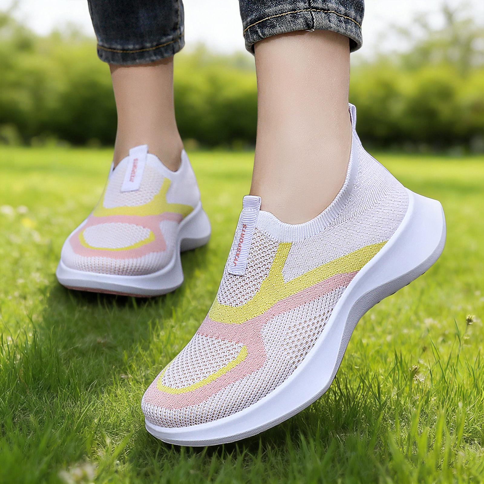 Zapatos casuales de primavera para mujeres, zapatos de tela transpirables, zapatos de tela suave, no cansados, zapatos de tela de un pie.