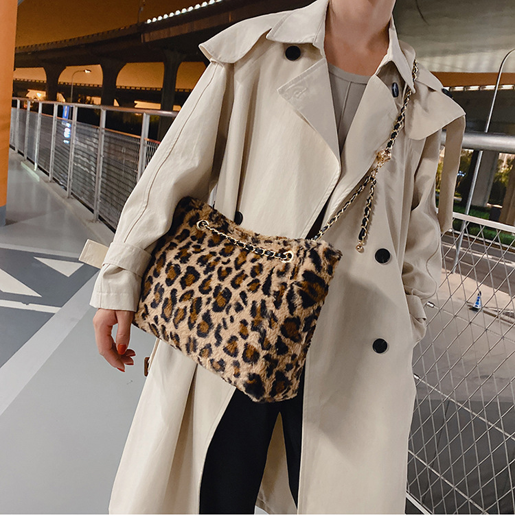 Nuevo Bolso De Gran Capacidad Con Estampado De Leopardo Peludo De Un Solo Hombro Al Por Mayor Nihaojewelry display picture 8