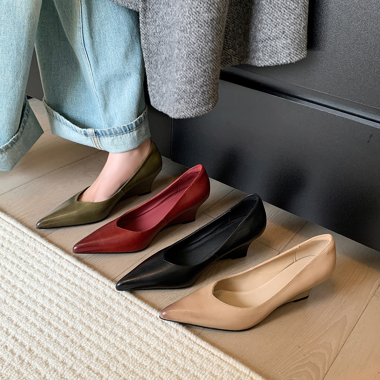 Autumn shoes wedge heel