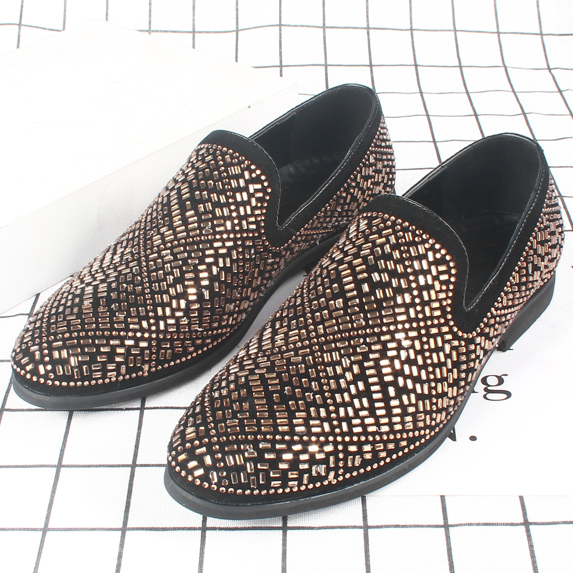 2022��ʿ�¿���������Ӣ��ʱ�аٴ�һ�ŵ�����Ь����102