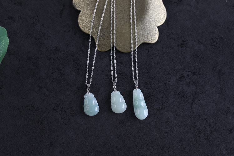 030103064翡翠葫芦吊坠项链. (3)