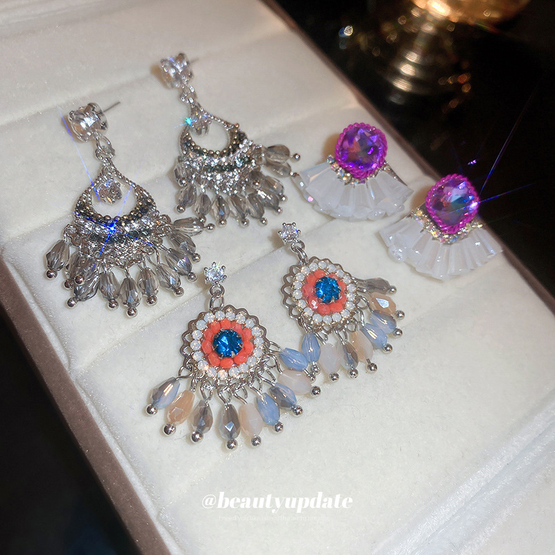 Aguja de plata diamante cristal hueco pendientes nuevos pendientes de borla de estilo étnico chino diseño personalizado pendientes de alto grado para las mujeres