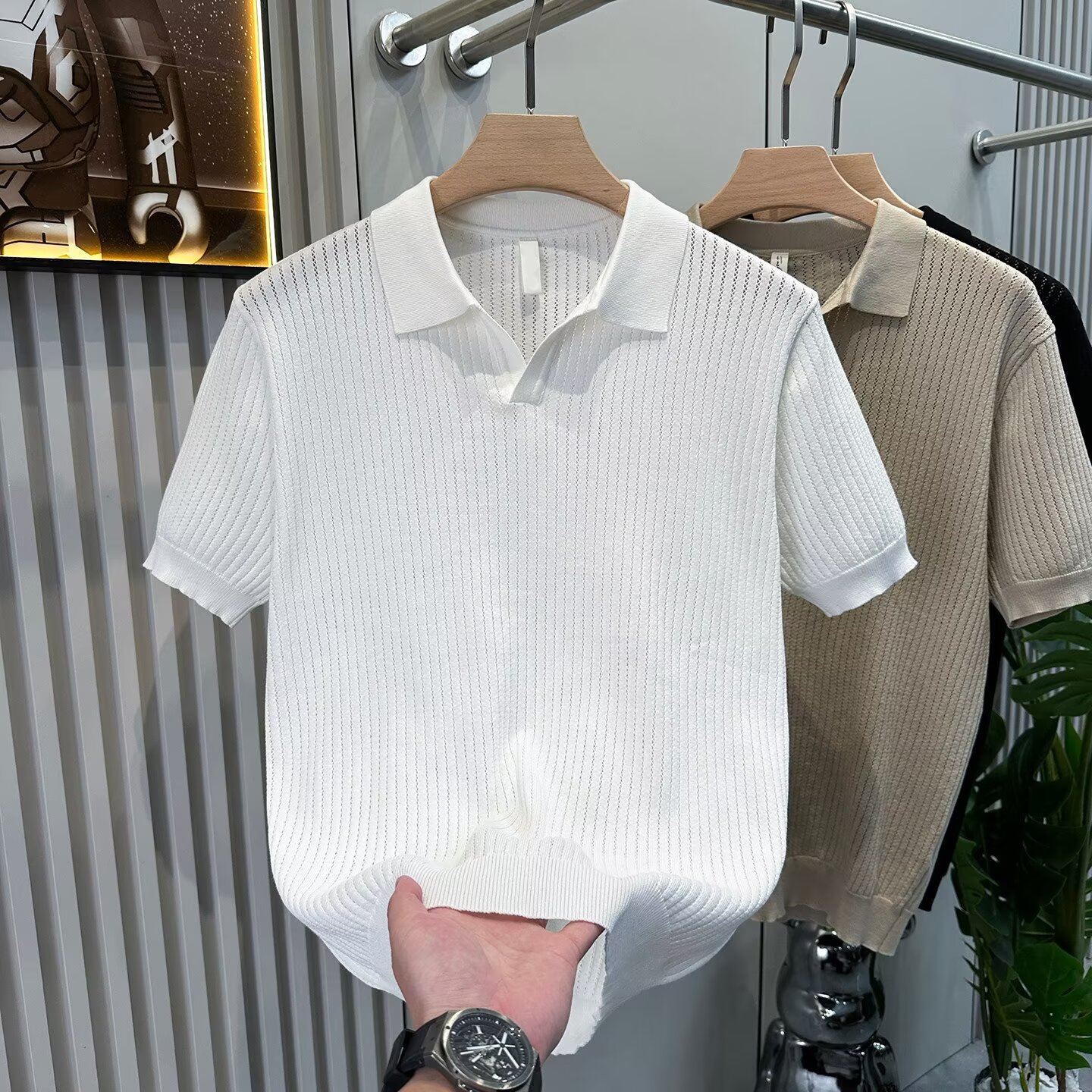 Camisas de polo de manga corta de estilo antiguo, camisetas de punto de cuello en V de hombre, camisetas de textura hueca de gaviota, fábrica de verano al por mayor.