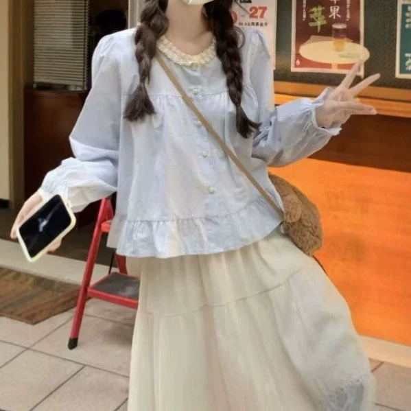 Early autumn sweet lace trim long-sleeve shirt for petite women, short babydoll blouse with unique design
