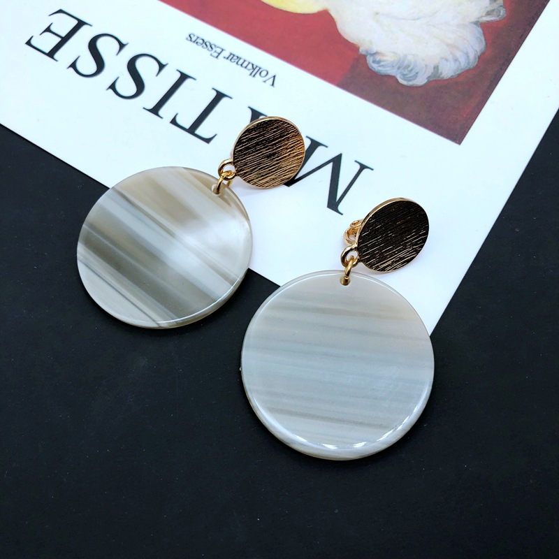 Fashion Geometric Resin Flower Earrings display picture 4