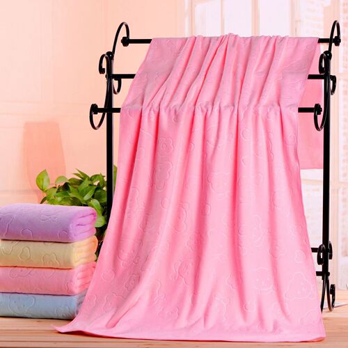 Microfiber embossed bear bath towel 70*140 beach towel, absorbent, soft, non-shedding, non-fading, gift bath towel