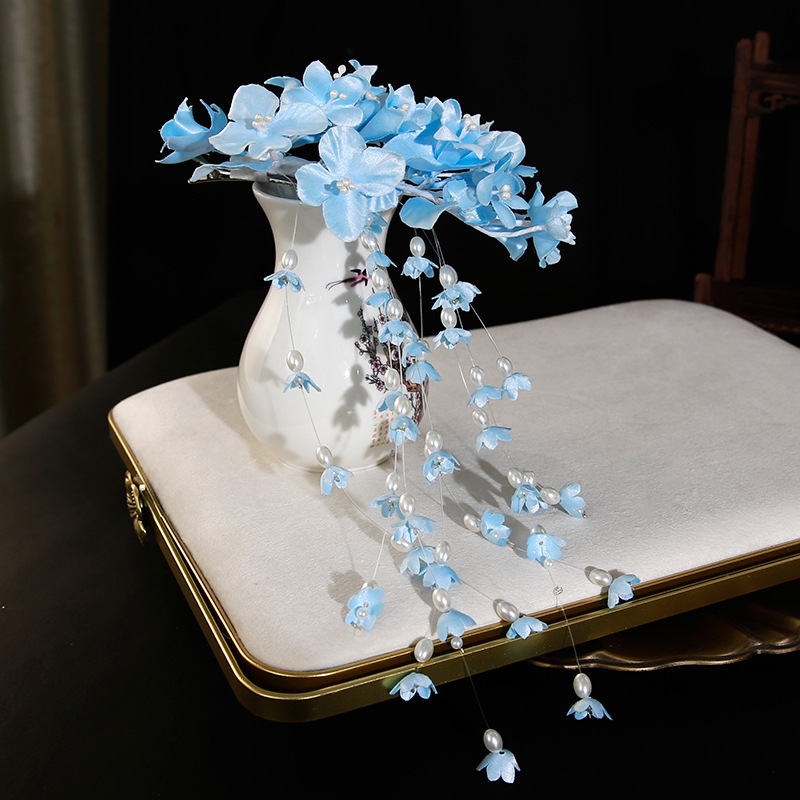 Blue hair accessory, orchid