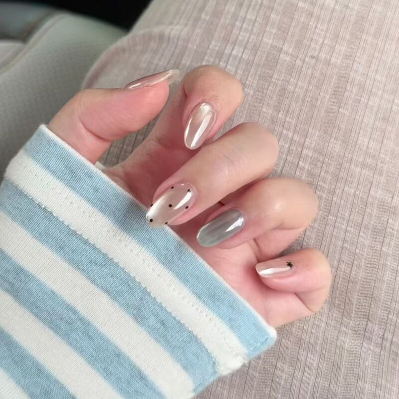 【Wave Point Galaxy】Silver Gray Electroplated Aurora Cat Eye Short Wearable Nail Tips, Brightening Effect, Wholesale Wearable Nails