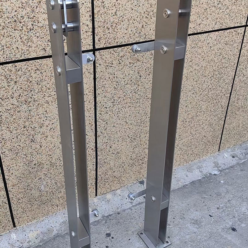 厂家316L不锈钢立柱 304拉丝扁钢立柱 不锈钢扶手栏杆定制