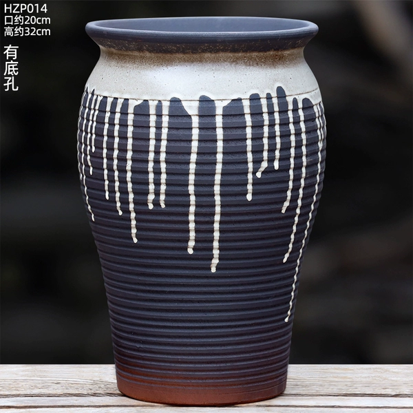 @@₸₸Fishtail Black Glaze@
