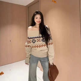 2025时尚新款一字领针织毛衣女软糯慵懒风撞色提花宽松长袖上衣潮
