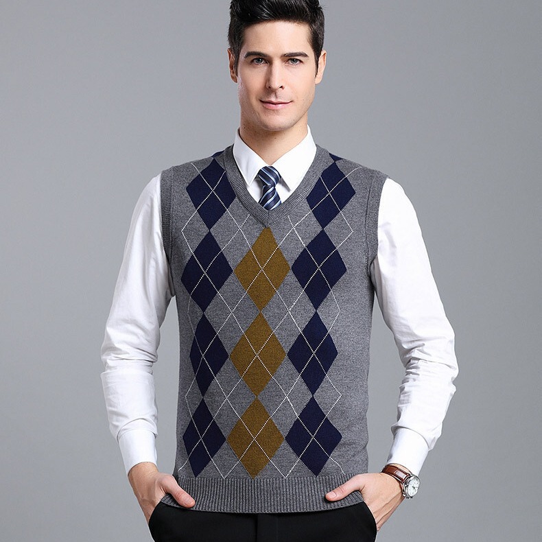 Autumn Sweater Vest for Middle-Aged and Elderly Men, Dad's Sleeveless Vest, Spring and Autumn Base Layer Men's V-Neck Sleeveless Sweater W916