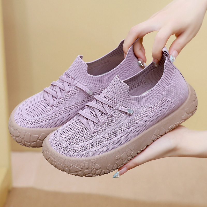 New Style Slip-On Knitted Lace-Up Comfortable Casual Mesh Breathable Shoes for Middle-Aged and Elderly Women in Beijing New Style Slip-On Knitted Lace-Up Comfortable Casual Mesh Breathable Shoes for Middle-Aged and Elderly Women in Beijing