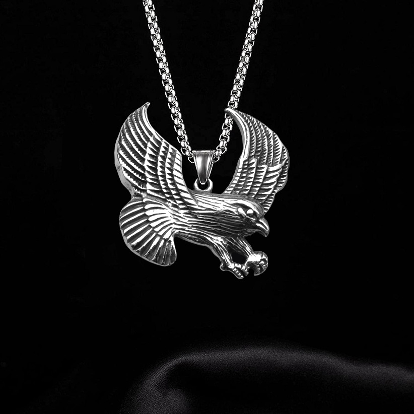 Stainless pendant, titanium steel flying eagle necklace, men's best-selling hang tag necklace_voghion.com