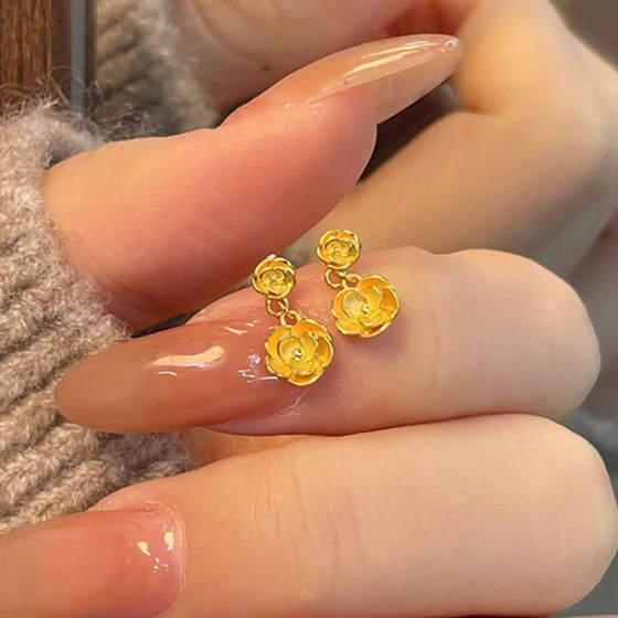 Little Red Book TikTok Hot Golden Rose Earrings Women's Light Luxury Exquisite Romantic Commuter Earrings New Style Hair
