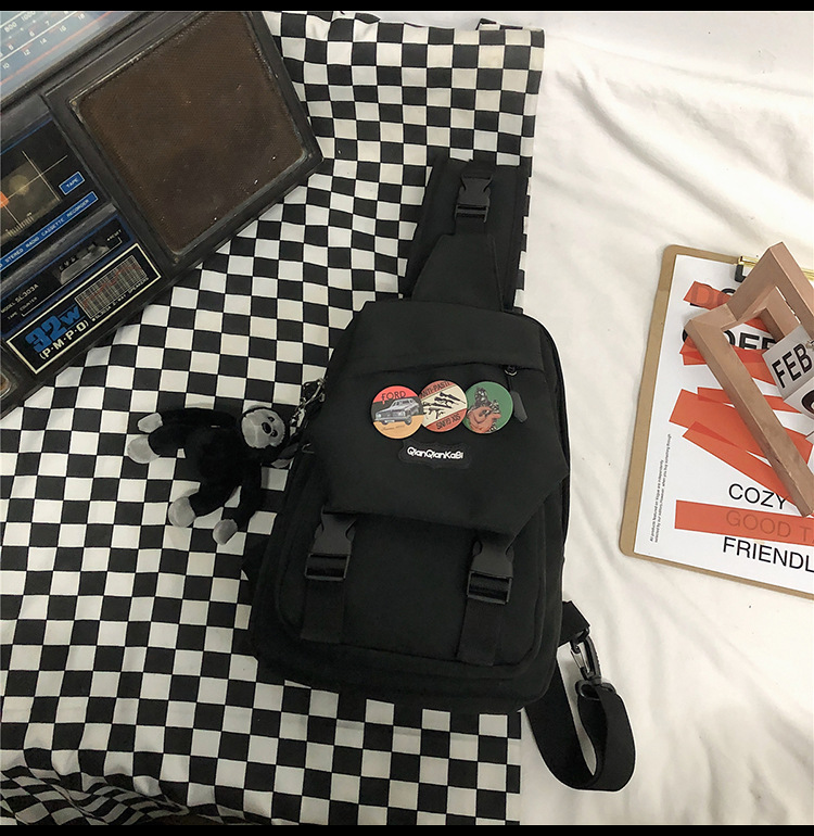 2023 New Leisure Large Capacity Chest Outdoor Versatile Sports Shoulder Bag Waterproof Couple Mobile Phone Student_voghion.com