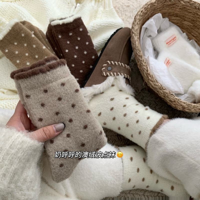 "Winter Small Warm Stove" Girl's Sweet Wave Dot lolita Lace Thickened Warm Australian Velvet Socks Women's Socks