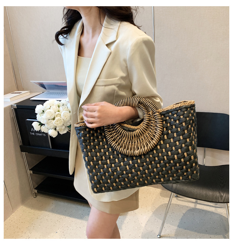 Women's Medium Straw Solid Color Vacation Streetwear Weave Zipper Straw Bag display picture 10